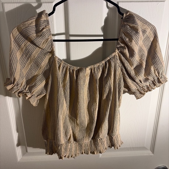 H&M Beige and Black Striped Off-Shoulder Puff Sleeve Top - Picture 4 of 4